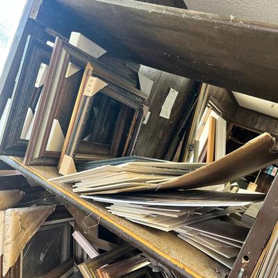 Lot 321 Bin of Frames & Foam boards