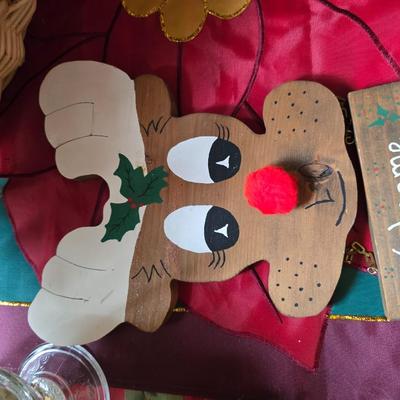Holiday Cheer Décor Lot – Small Tree adorned with bows and more, Faux Poinsettias, Santa & More! Light up JOY