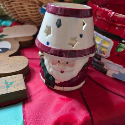 Holiday Cheer Décor Lot – Small Tree adorned with bows and more, Faux Poinsettias, Santa & More! Light up JOY