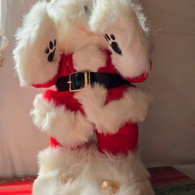 Mostly Dog-Themed Holiday Décor Lot – Pillows, Stockings, Blankets & More!