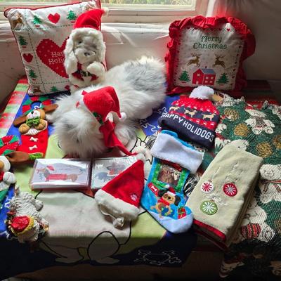 Mostly Dog-Themed Holiday Décor Lot – Pillows, Stockings, Blankets & More!