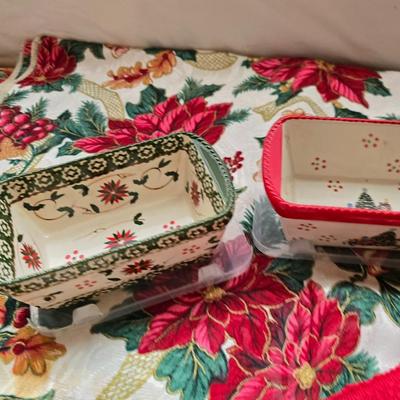 Holiday Flatware & Bakeware Set – Tree-Handled flatware - Utensils, Dishes & Decor