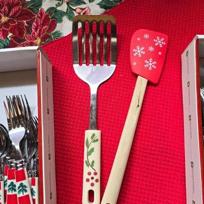 Holiday Flatware & Bakeware Set – Tree-Handled flatware - Utensils, Dishes & Decor