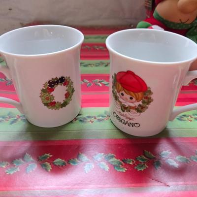 Holiday Drinkware & Serving Lot – Glasses, Bowls, Mugs & More! All in 21-gallon tote!