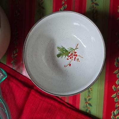 Holiday Drinkware & Serving Lot – Glasses, Bowls, Mugs & More! All in 21-gallon tote!