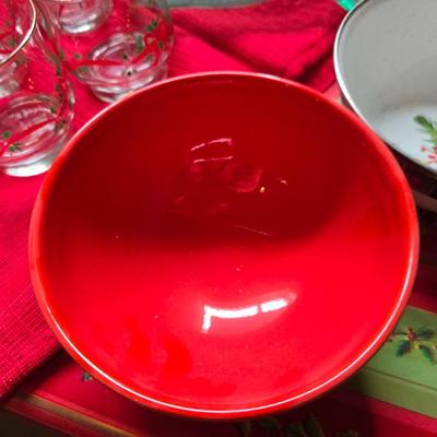 Holiday Drinkware & Serving Lot – Glasses, Bowls, Mugs & More! All in 21-gallon tote!