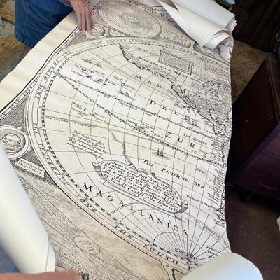 Lot 334 World Map Read description