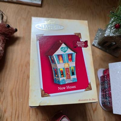 Christmas Craft & Decor Lot – Ribbons, Cards, Ornaments, Signs & More!