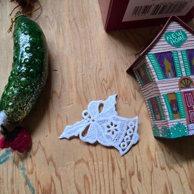 Christmas Craft & Decor Lot – Ribbons, Cards, Ornaments, Signs & More!