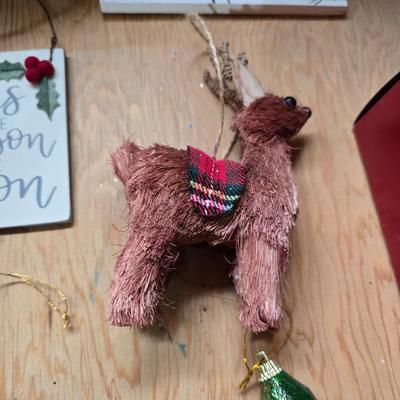 Christmas Craft & Decor Lot – Ribbons, Cards, Ornaments, Signs & More!
