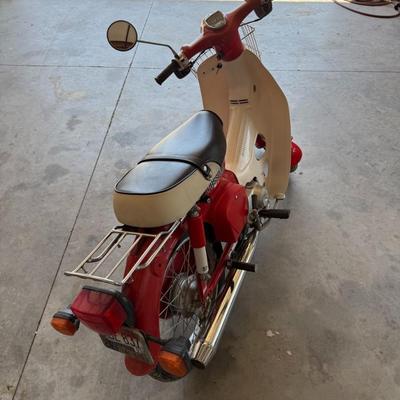 Sale Photo Thumbnail #136: Vintage Honda Passport 70cc bike in red and cream. Good condition for age.