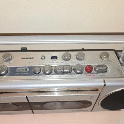 Vintage Panasonic Boombox & GE AM/FM Radio – Retro Electronics with two sets of earphones