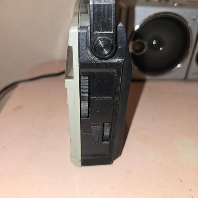 Vintage Panasonic Boombox & GE AM/FM Radio – Retro Electronics with two sets of earphones
