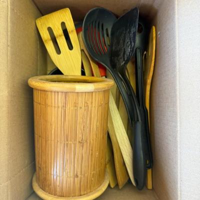 Sale Photo Thumbnail #189: Box includes various spatulas, spoons, ladles, and a stylish bamboo utensil holder. Mixed materials.