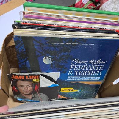 Large Vintage Vinyl Record Lot – Easy Listening, Crooners & Classics - Entire box!!