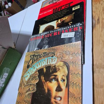 Vintage Country, Folk & Pop Vinyl Record Lot – Lefty Frizzell, Ray Price, Carpenters & More