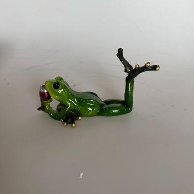Sale Photo Thumbnail #301: Reclining Glass Frog with Wine Goblet