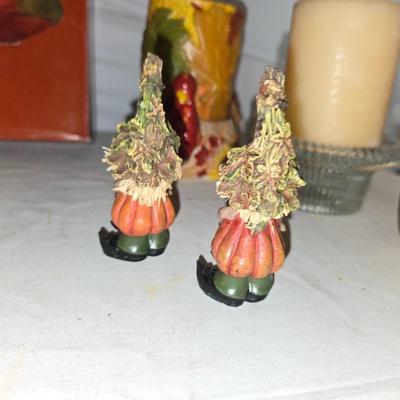 Fall Harvest Décor Lot – Towels, Candles, Figurines, & More
