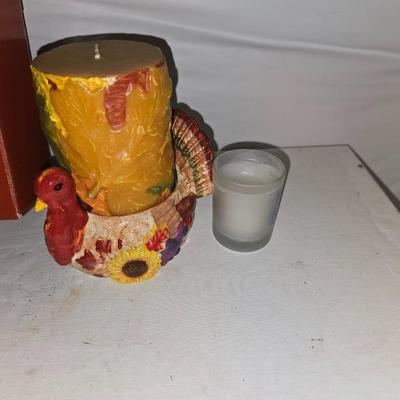 Fall Harvest Décor Lot – Towels, Candles, Figurines, & More