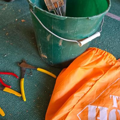 Mixed Tool & Garden Supply Lot – Gloves, Hammers, Stakes & More