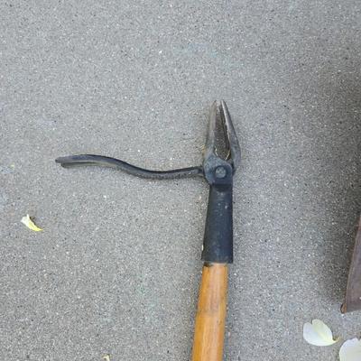 Yard Tools – Shovels & Weeder Trio