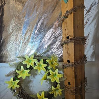 Rustic Birdhouse Tower & Floral Wreath – Garden Décor Set