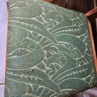 Mid-Century End Table, Vintage Shelf, Chair & Lamp Lot