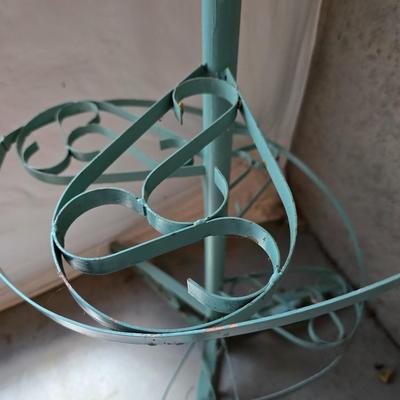 Vintage Spiral Metal Plant Stand – 6-Tier Display 73" tall!!
