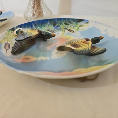Vintage Japan Mallard Wall Plates & Cattail Vase Decor Lot with Cattail Vase Arrangement