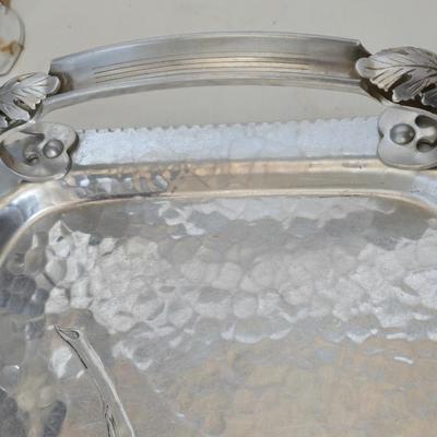 Entertaining Glassware & Serving Lot – Luminarc, Tray, Embroidered placemats