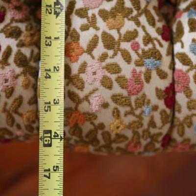 Vintage Floral Upholstered Victorian Tuft-Back Accent Side Chair with Rose Carving