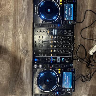 Sale Photo Thumbnail #11: Full set of CDJs for any DJ professionals. This pair has been utilized for training purposes only and has been in a controlled environment.