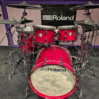 Sale Photo Thumbnail #44: The Perfect Fusion of Acoustic and Electronic Drums: The VAD706 takes the electronic drumming experience where it’s never gone before, combining Roland’s flagship V-Drums technologies with the hand-crafted detail of premium-grade acoustic drums. This 