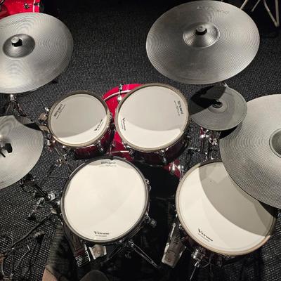 Sale Photo Thumbnail #45: The Perfect Fusion of Acoustic and Electronic Drums: The VAD706 takes the electronic drumming experience where it’s never gone before, combining Roland’s flagship V-Drums technologies with the hand-crafted detail of premium-grade acoustic drums. This 
