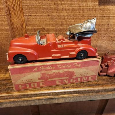 Collection of Fire Trucks Hubley Fire Engine w box + 2 Cast Metal