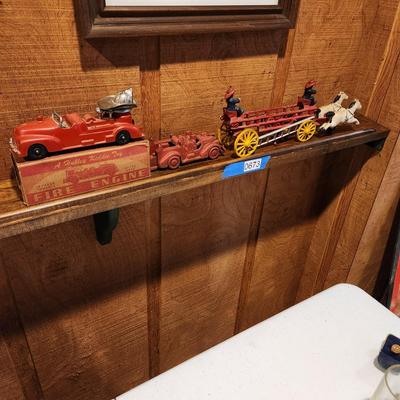 Collection of Fire Trucks Hubley Fire Engine w box + 2 Cast Metal