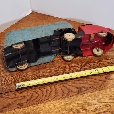 Wyandotte Toy Highway Freight Moving Truck Press Steel Red Blue