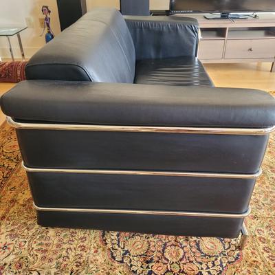 Le Corbusier Chrome Frame Sofa (D-EL)