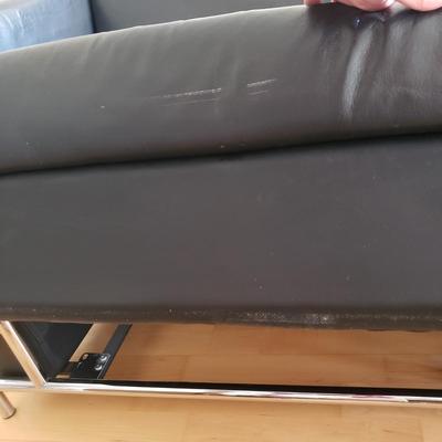 Black Leather and Chrome Frame Sofa (D-EL)