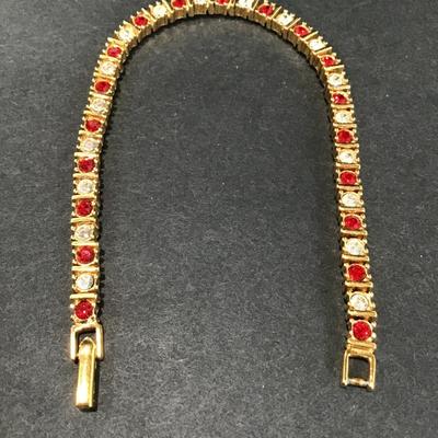 Beautiful, vintage, gold, toned, rhinestone tennis bracelet