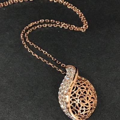 Gorgeous 18 karat, RGP necklace