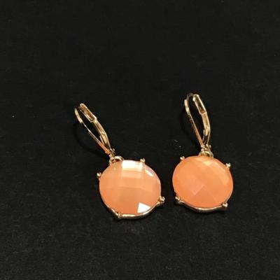 Beautiful, vintage, light peach, gold, toned statement, necklace