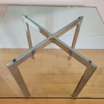 Metal Glass Top End Table (D-EL)