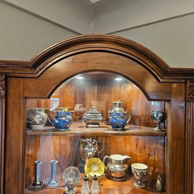 Sale Photo Thumbnail #11: Turn of the Century Lighted Early American Corner Hutch

Description: Intended to dim lights, 3 shelves, hidden drawer, lock & key
Dimensions: 83x43x28
Damage: Normal wear