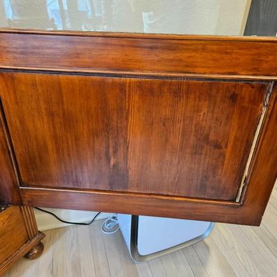 Sale Photo Thumbnail #14: Turn of the Century Lighted Early American Corner Hutch

Description: Intended to dim lights, 3 shelves, hidden drawer, lock & key
Dimensions: 83x43x28
Damage: Normal wear