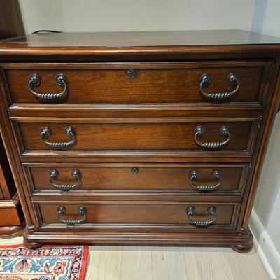 Sale Photo Thumbnail #28: Shenandoah Valley Furniture 2-Drawer Lateral File Cabinet, Dark Mocha

Dimensions: 27x20x16
