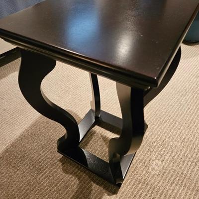 Sale Photo Thumbnail #130: Contemporary Dark Wood Fern Stand, 4 Twisted Legs

Dimensions: 22x14x14
Damage: Normal wear