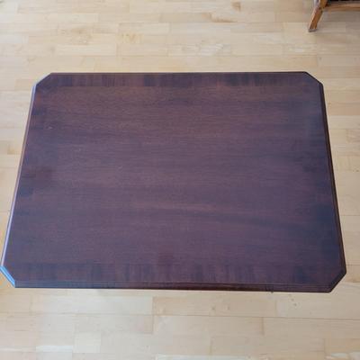Henredon Solid Wood End Table (LR-EL)