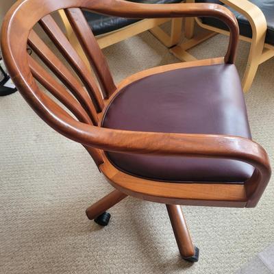 Gunlocke Wood and Leather Office Chair (BR1-EL)