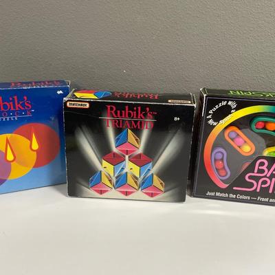 Sale Photo Thumbnail #239: Puzzle games in packaging